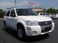 Oxford White - Mariner Luxury 4WD Photo No. 2