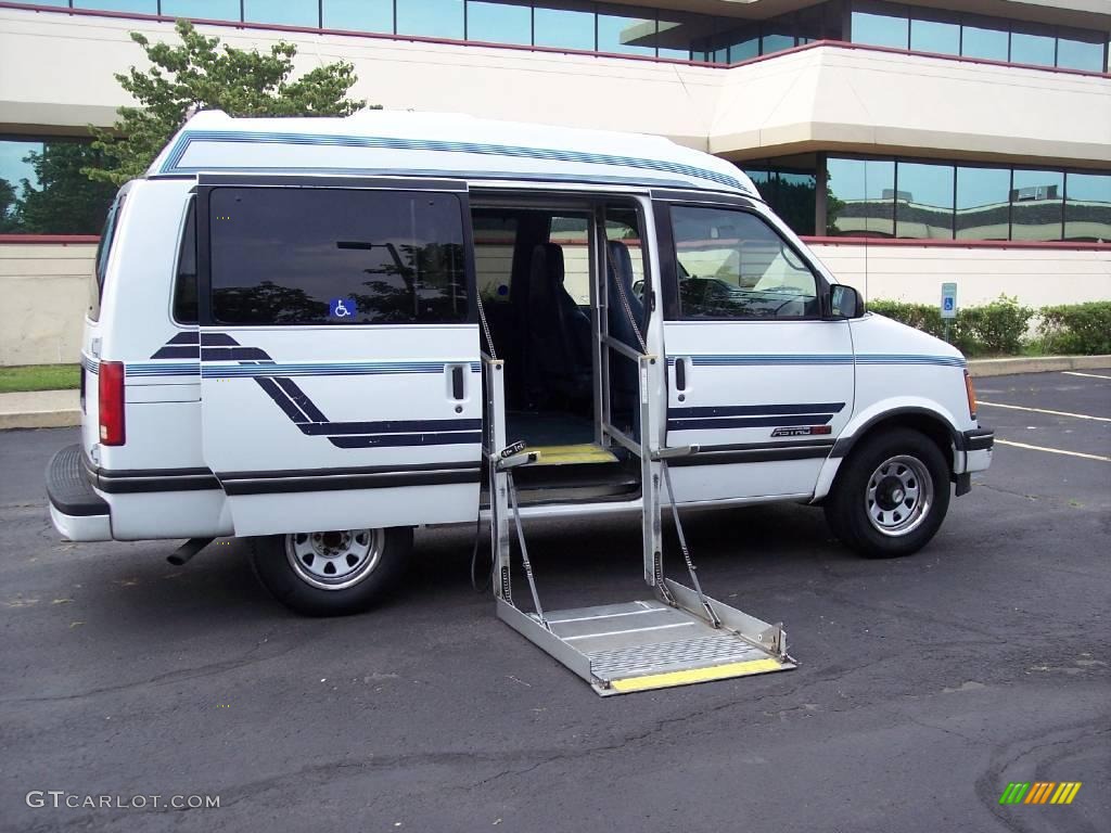 1994 Astro CS EXT Passenger Van - White / Blue photo #4