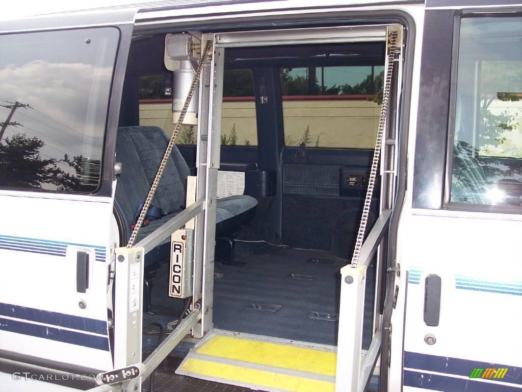1994 Astro CS EXT Passenger Van - White / Blue photo #8