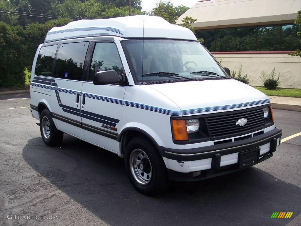 1994 Astro CS EXT Passenger Van - White / Blue photo #16