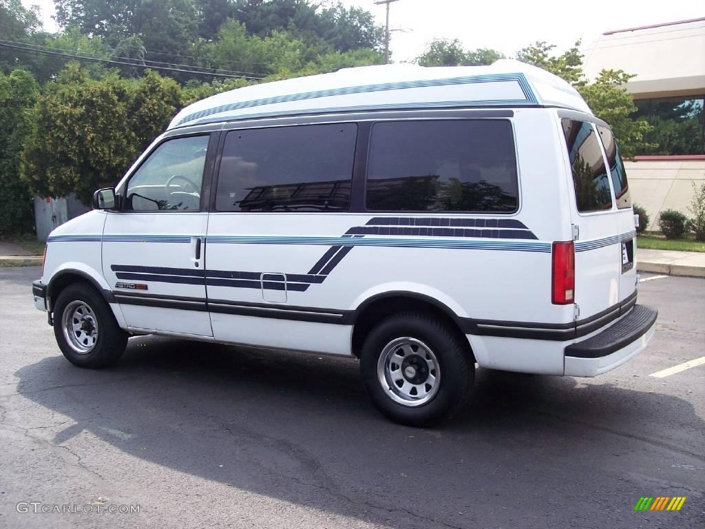 1994 Astro CS EXT Passenger Van - White / Blue photo #27