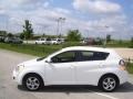 2009 Ultra White Pontiac Vibe   photo #2