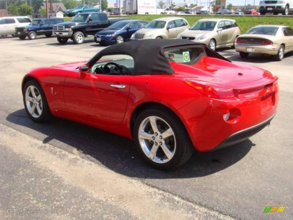 2006 Solstice Roadster - Aggressive Red / Ebony photo #5