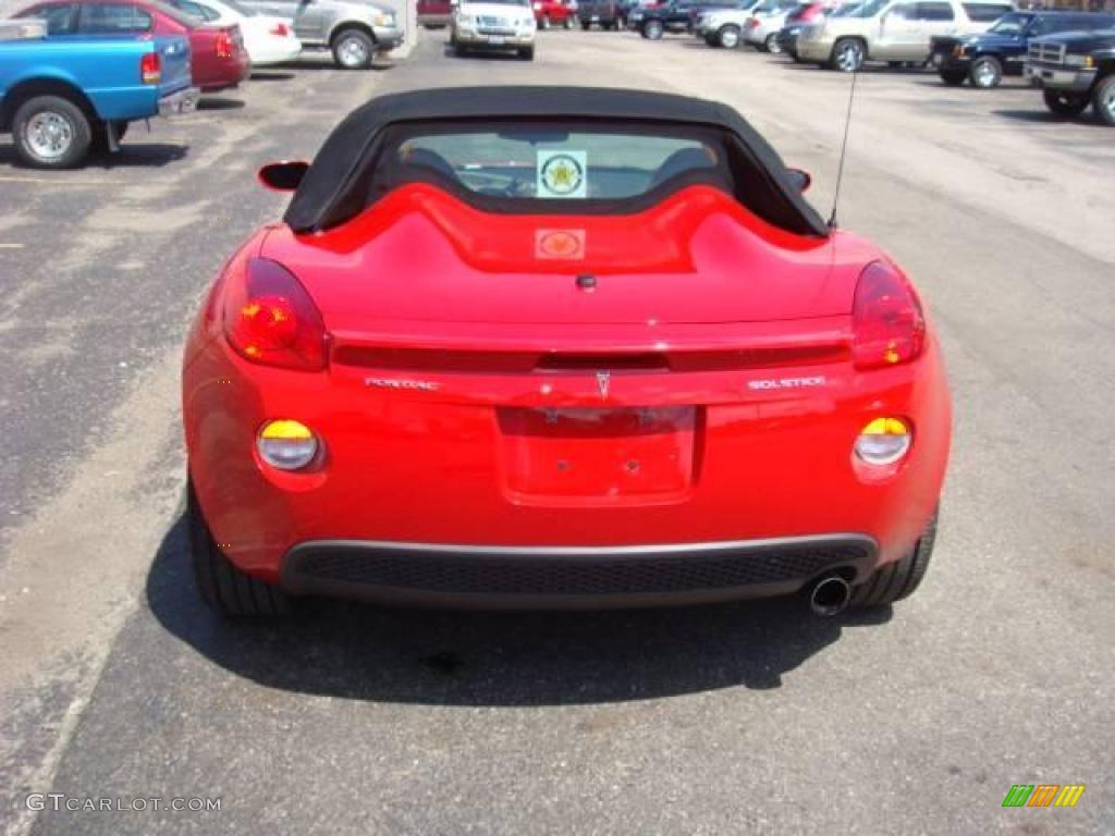 2006 Solstice Roadster - Aggressive Red / Ebony photo #8