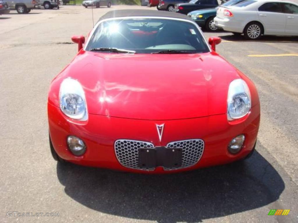 2006 Solstice Roadster - Aggressive Red / Ebony photo #9