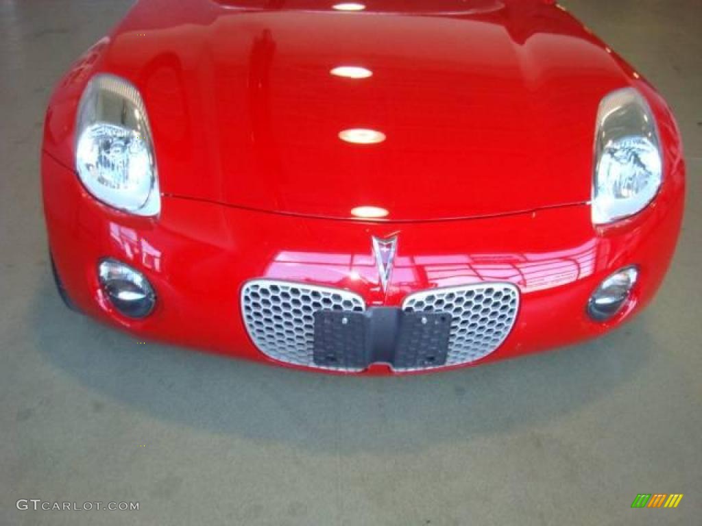 2006 Solstice Roadster - Aggressive Red / Ebony photo #10
