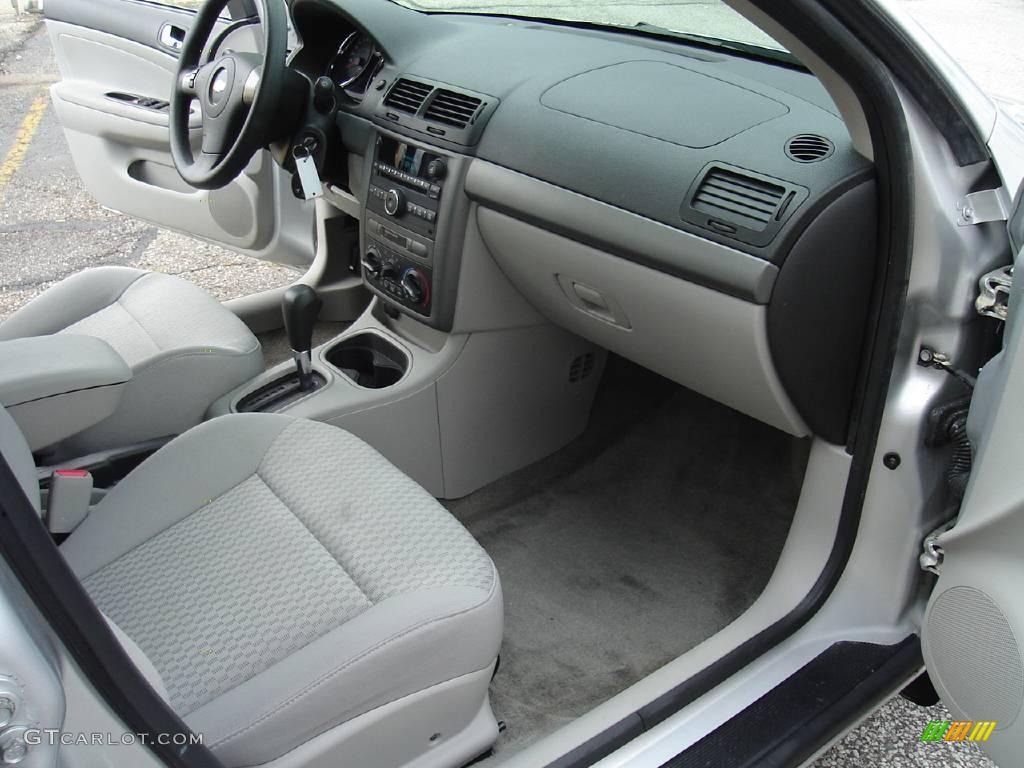 2008 Cobalt LT Sedan - Ultra Silver Metallic / Gray photo #19