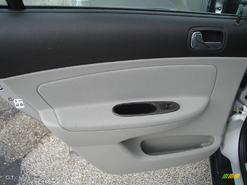 2008 Cobalt LT Sedan - Ultra Silver Metallic / Gray photo #20