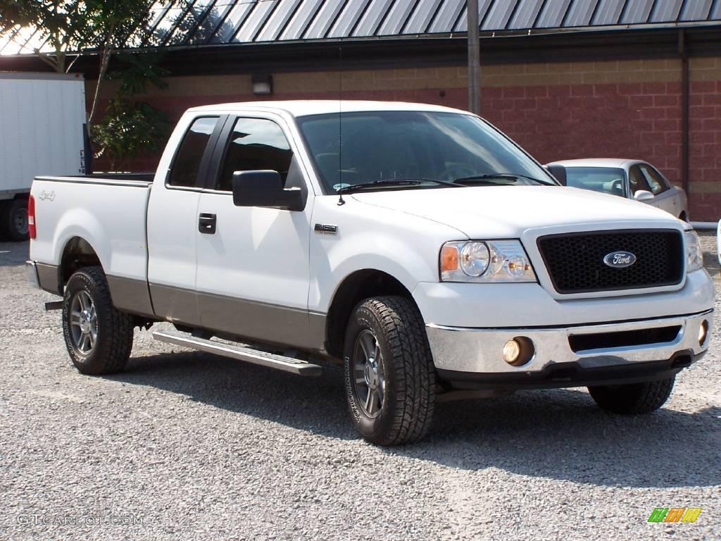 2006 F150 XLT SuperCab 4x4 - Oxford White / Tan photo #3
