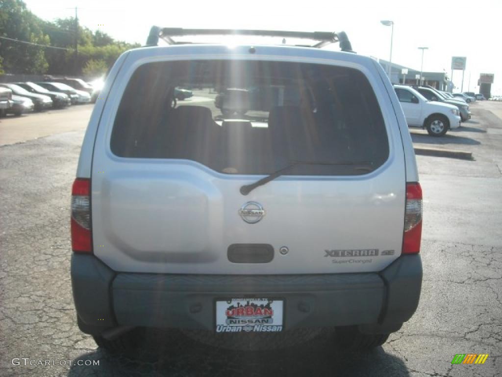 2004 Xterra SE Supercharged - Silver Lightning Metallic / Charcoal photo #5