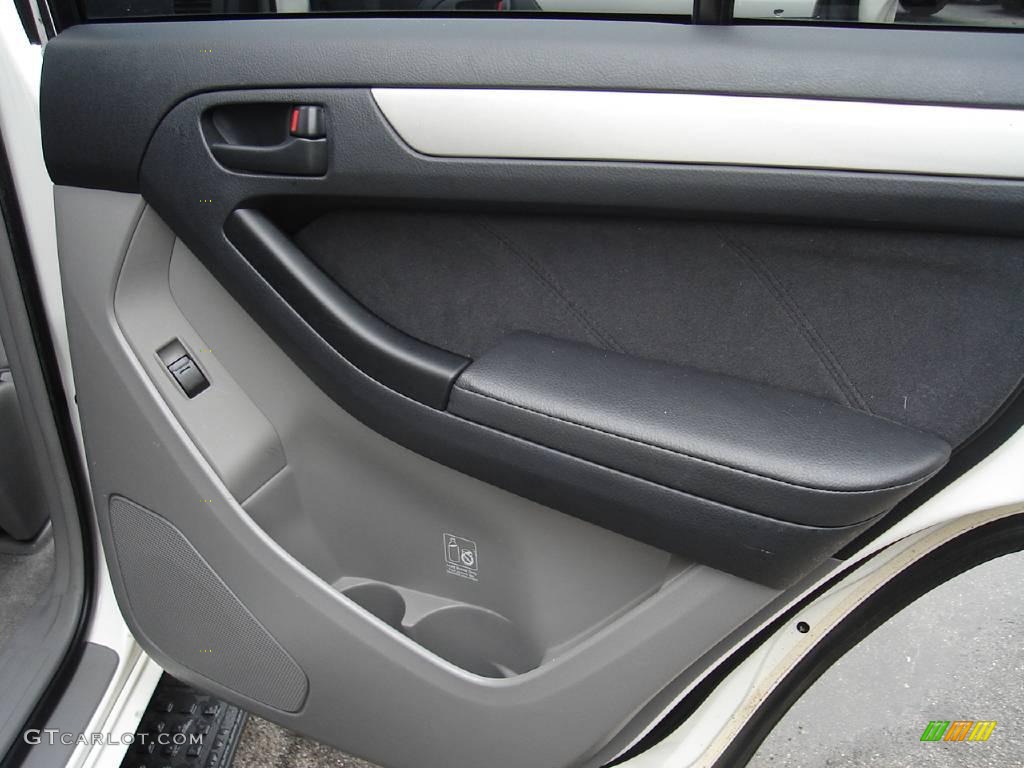 2004 4Runner SR5 4x4 - Natural White / Stone photo #20