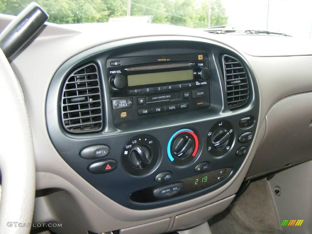 2005 Tundra SR5 Double Cab 4x4 - Black / Taupe photo #10