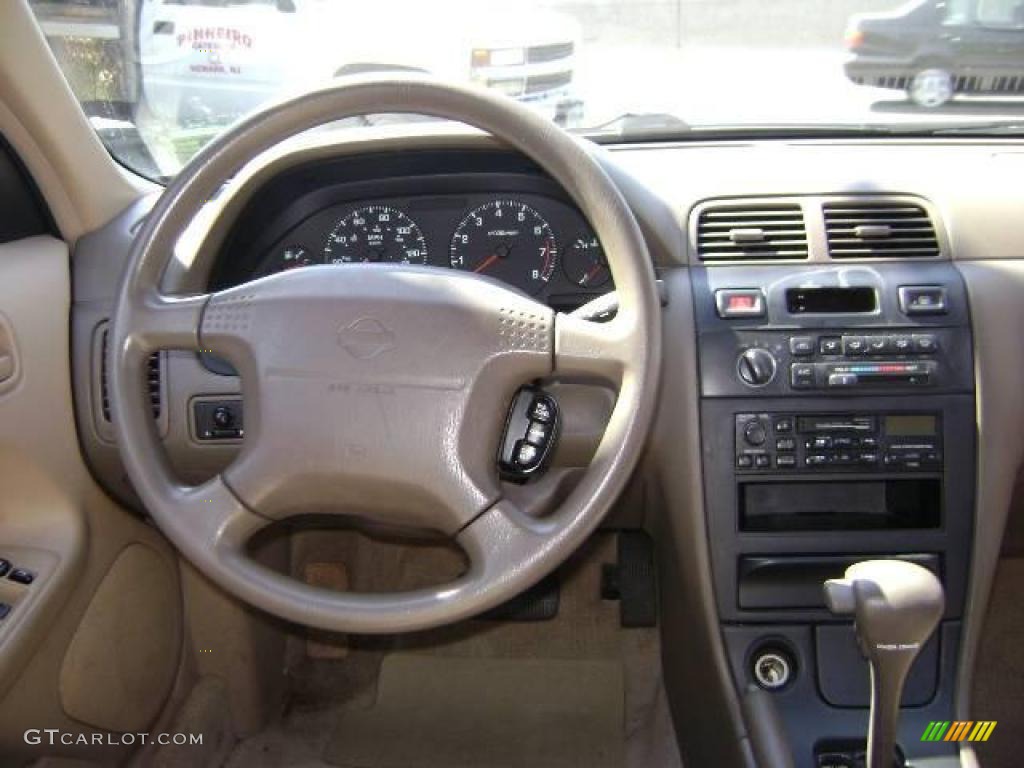 1999 Maxima GXE - Deep Evergreen / Beige photo #7