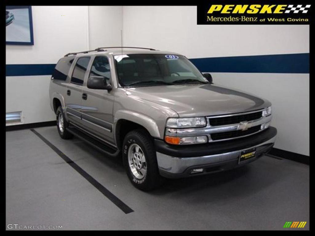 2003 Suburban 1500 LT - Light Pewter Metallic / Gray/Dark Charcoal photo #1