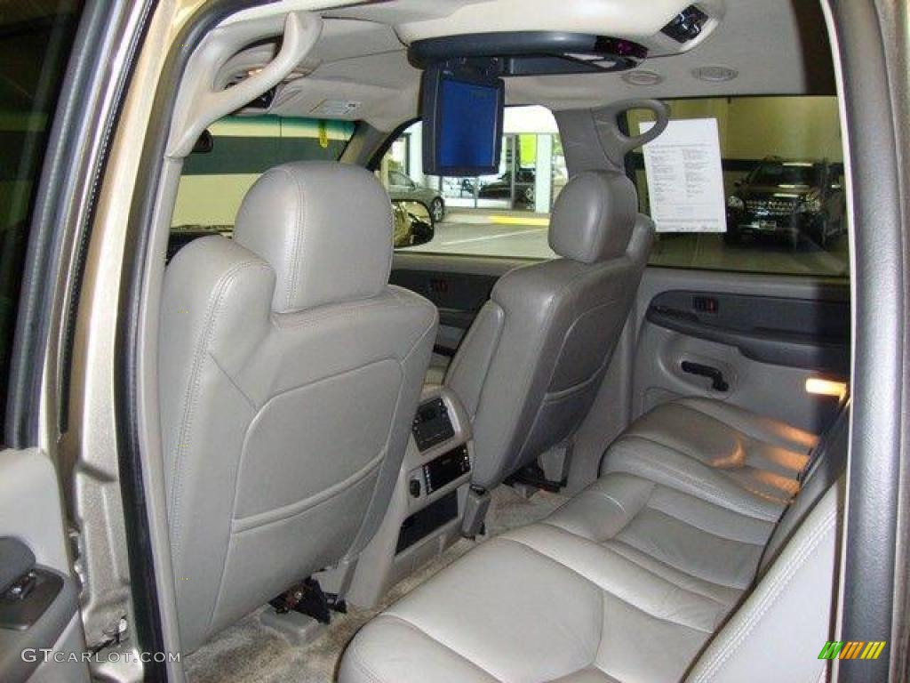 2003 Suburban 1500 LT - Light Pewter Metallic / Gray/Dark Charcoal photo #12