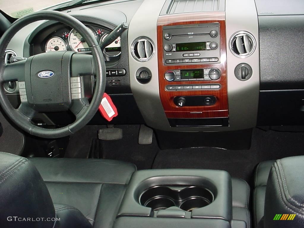 2006 F150 Lariat SuperCrew - Smokestone Metallic / Black photo #12