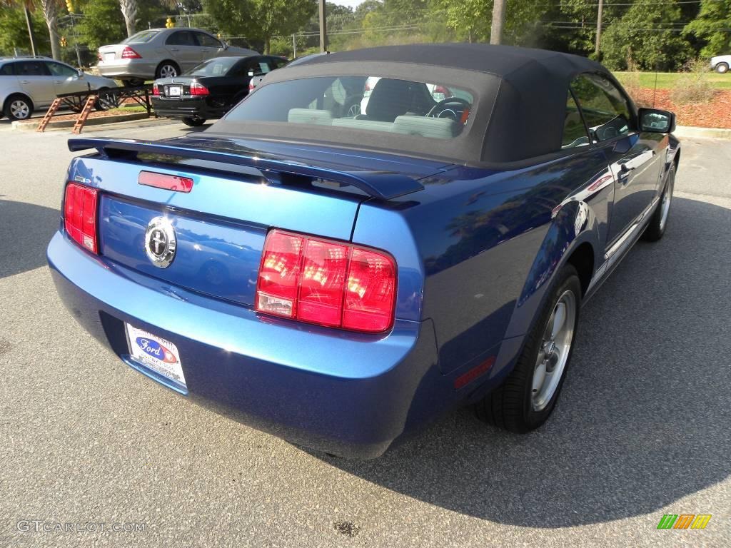 2006 Mustang V6 Premium Convertible - Vista Blue Metallic / Light Graphite photo #9
