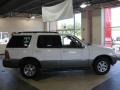 2003 Oxford White Mercury Mountaineer Convenience  photo #13