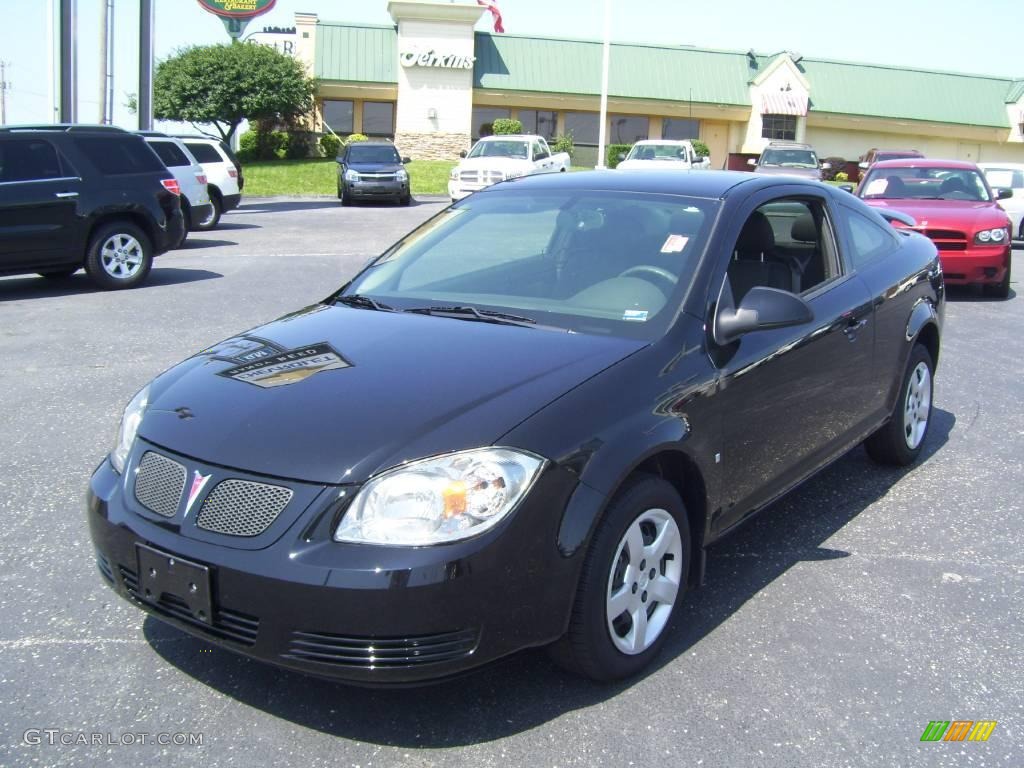 Black Pontiac G5