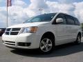Stone White - Grand Caravan SXT Photo No. 4