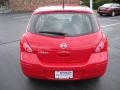 2008 Red Alert Nissan Versa 1.8 S Hatchback  photo #7