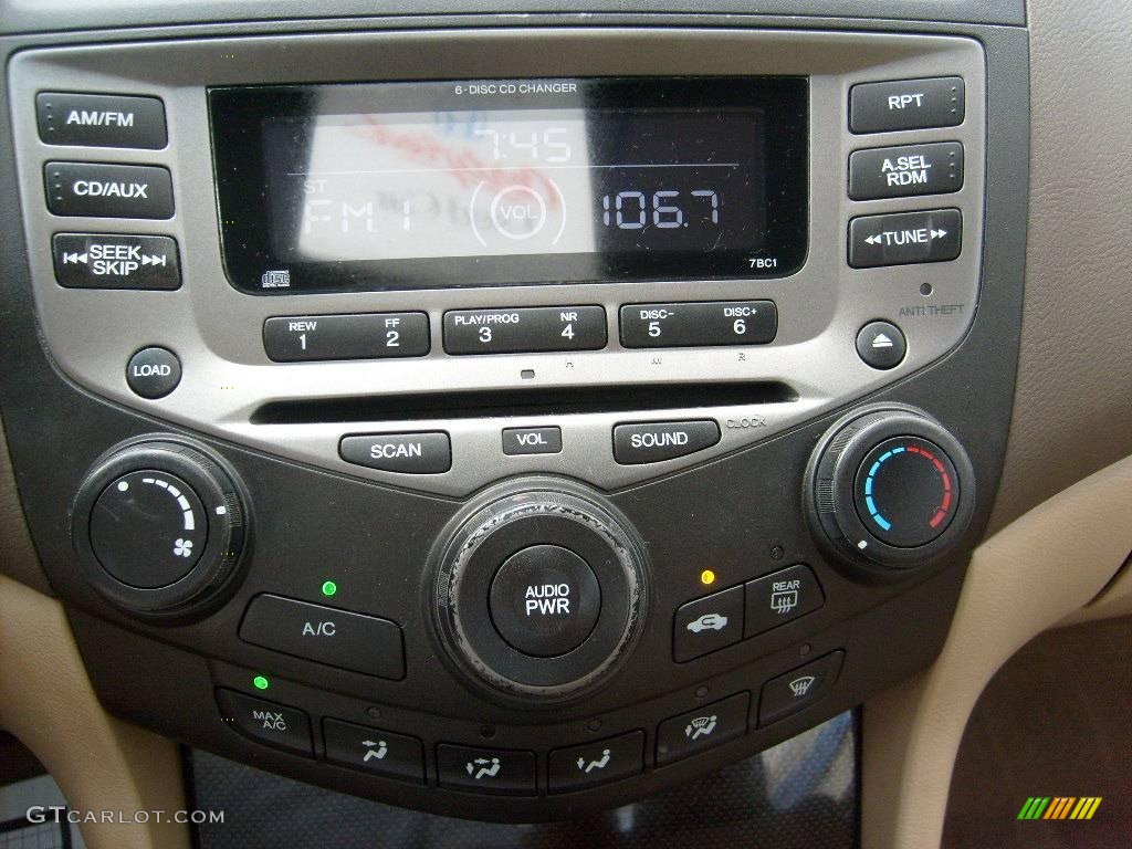 2006 Accord SE Sedan - Nighthawk Black Pearl / Ivory photo #14