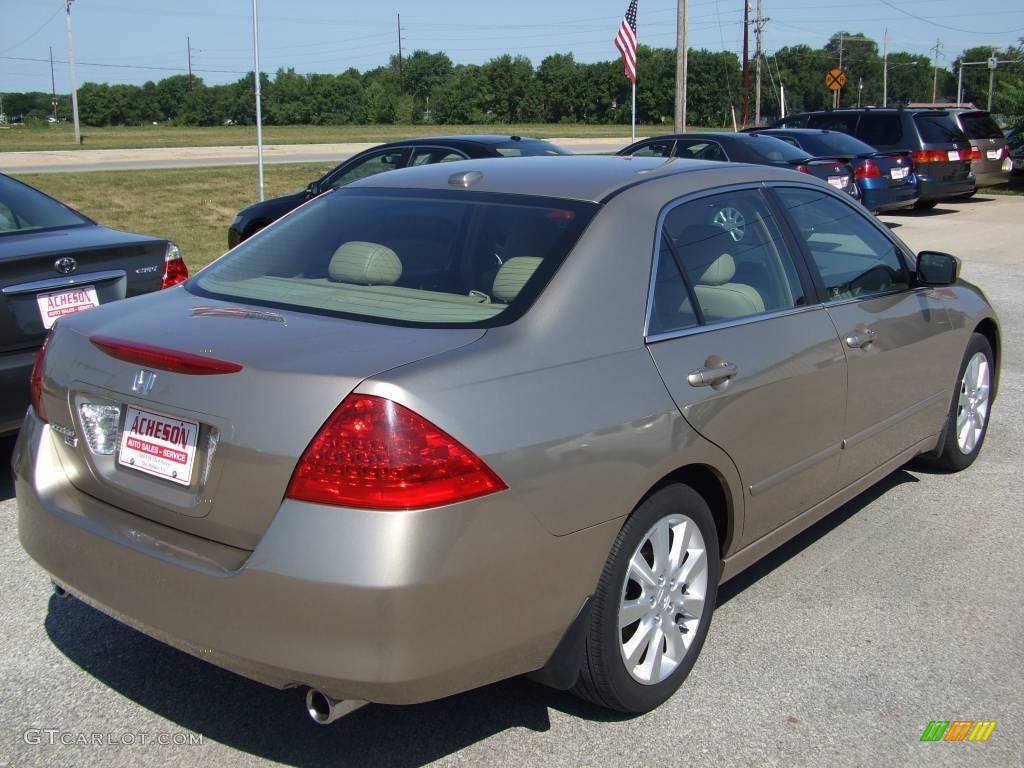 2006 Accord EX-L V6 Sedan - Desert Mist Metallic / Ivory photo #5