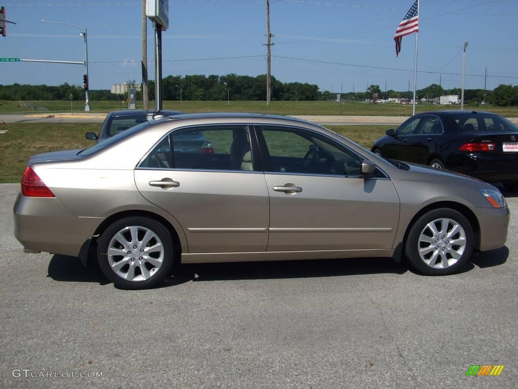 2006 Accord EX-L V6 Sedan - Desert Mist Metallic / Ivory photo #6