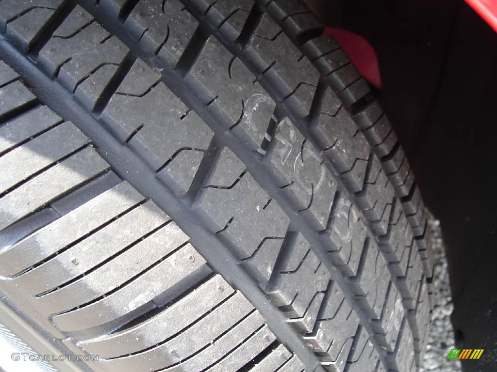 2008 Focus SE Sedan - Vermillion Red / Charcoal Black photo #10