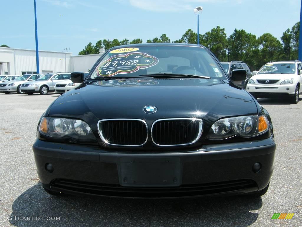 2002 3 Series 325i Sedan - Jet Black / Beige photo #8