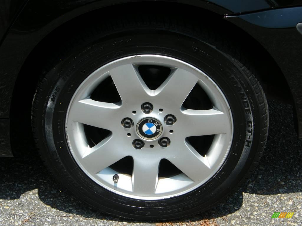 2002 3 Series 325i Sedan - Jet Black / Beige photo #11