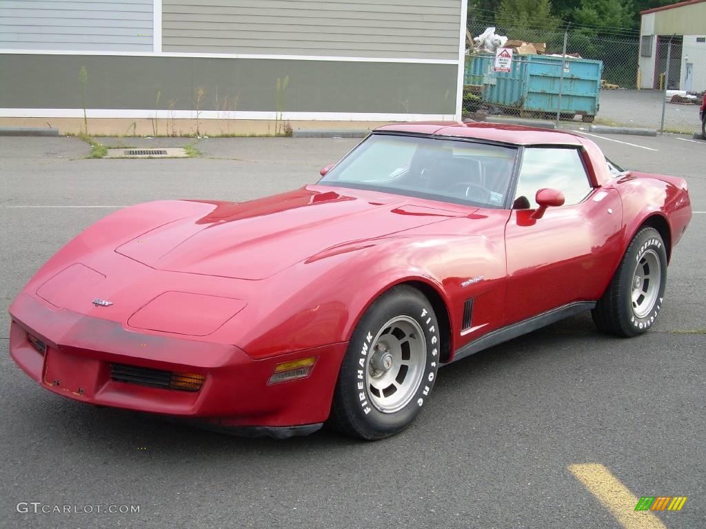 1982 Corvette Coupe - Red / Dark Red photo #4