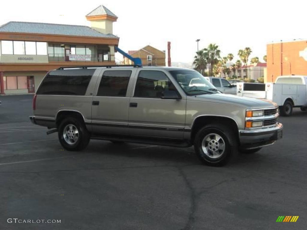 1999 Suburban K1500 LT 4x4 - Sunset Gold Metallic / Neutral photo #13