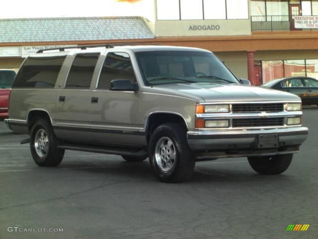 1999 Suburban K1500 LT 4x4 - Sunset Gold Metallic / Neutral photo #15