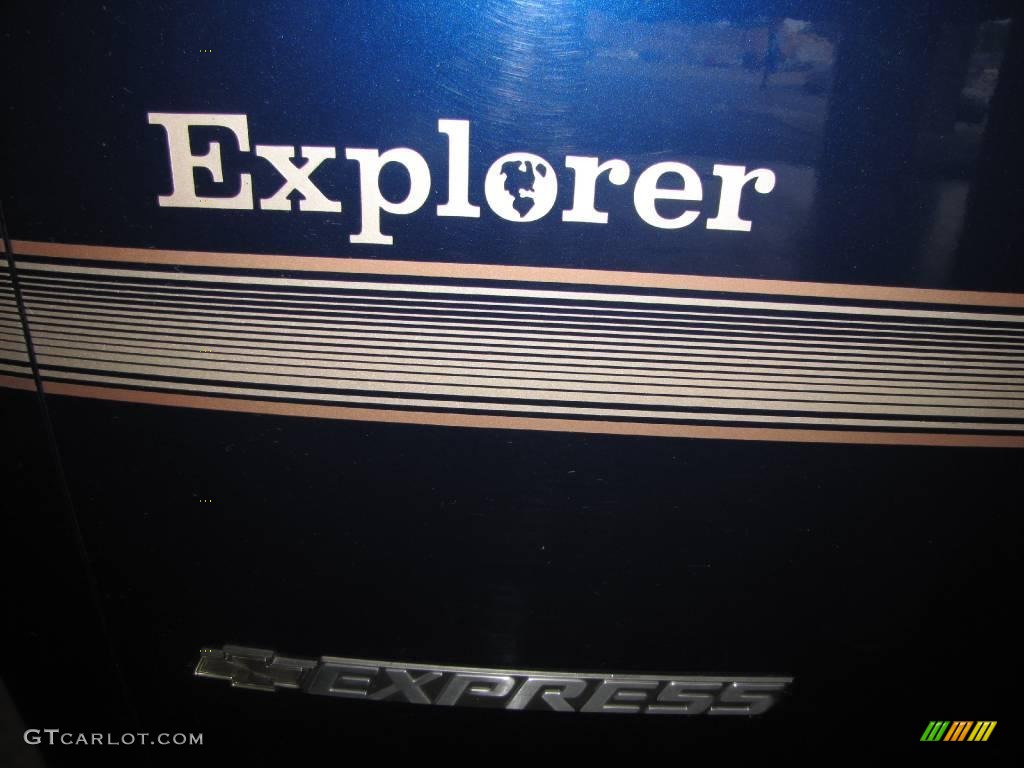 2004 Express 1500 LS Passenger Conversion Van - Indigo Blue Metallic / Neutral photo #7