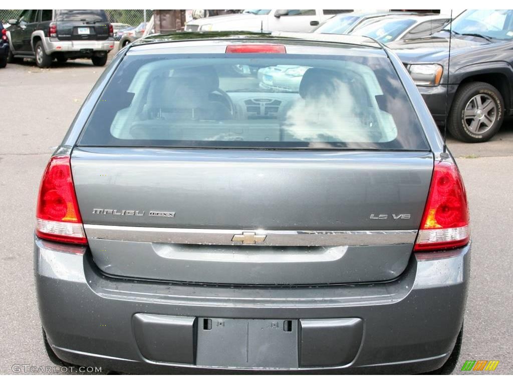 2005 Malibu Maxx LS Wagon - Medium Gray Metallic / Gray photo #7