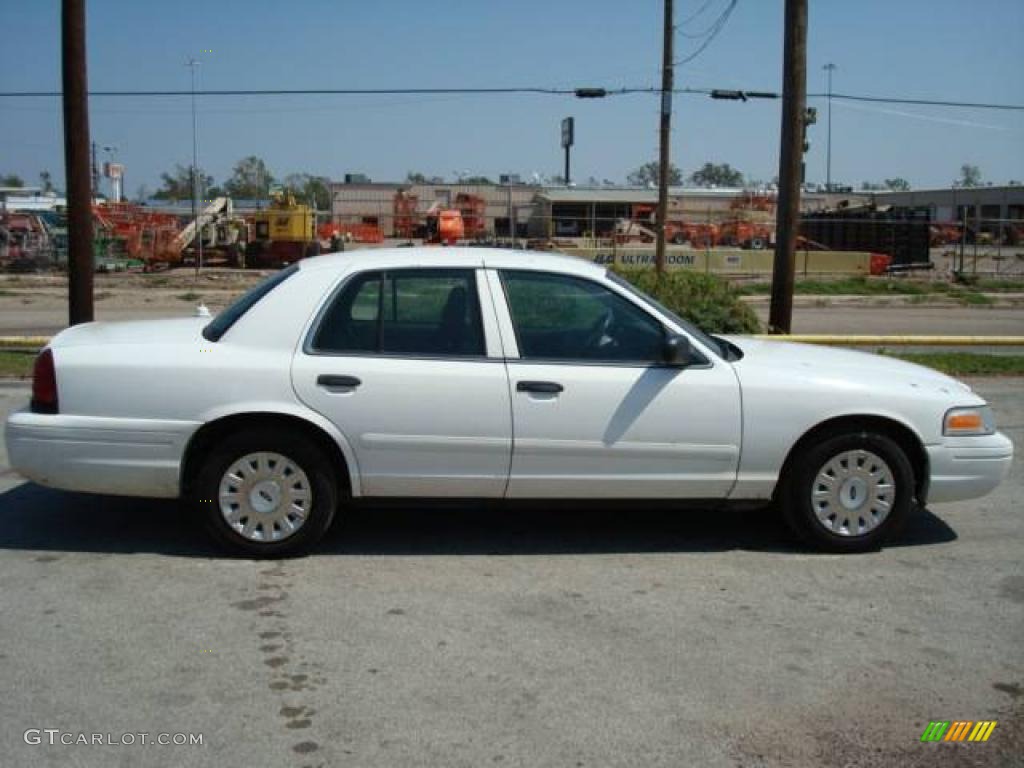 2003 Crown Victoria Police Interceptor - Vibrant White / Dark Charcoal photo #6