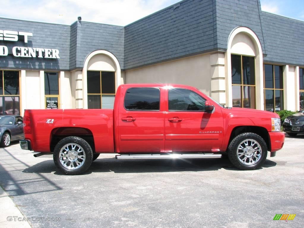 2007 Silverado 1500 LTZ Crew Cab 4x4 - Victory Red / Ebony Black photo #7