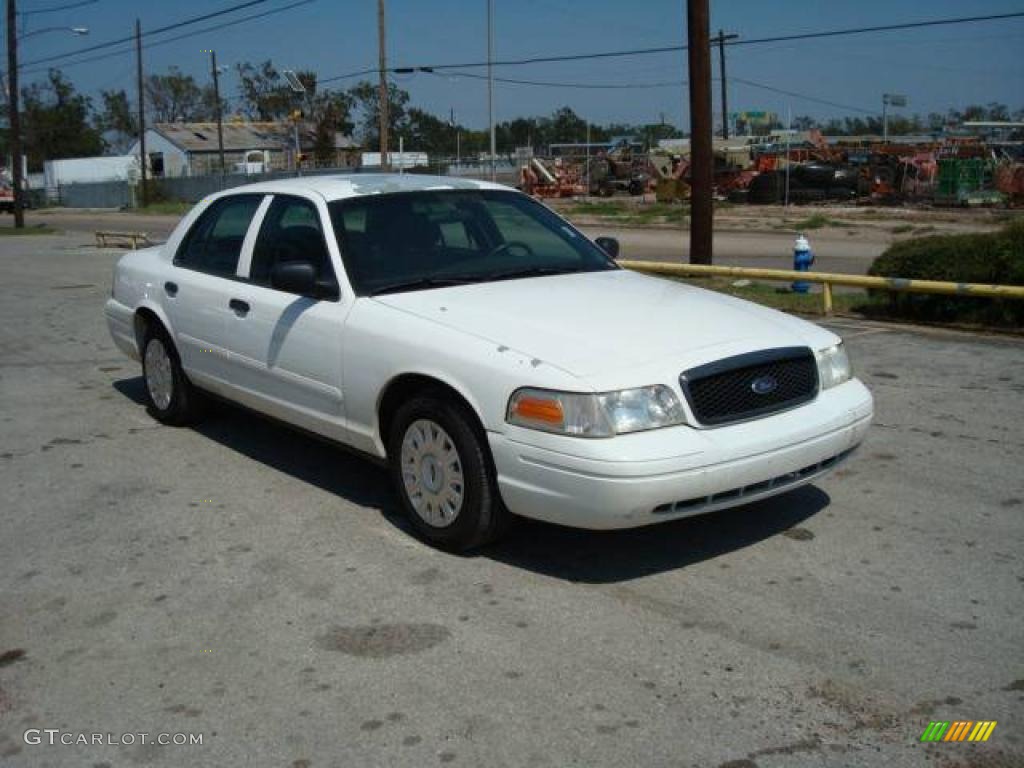 2003 Crown Victoria Police Interceptor - Vibrant White / Dark Charcoal photo #7