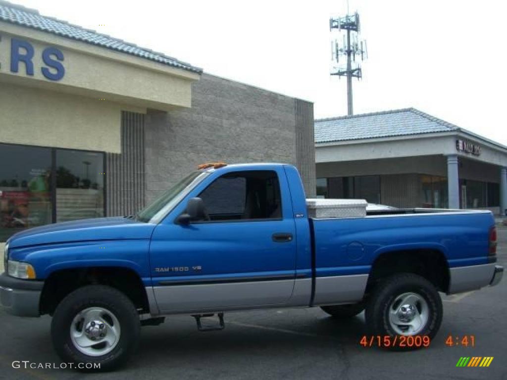 2000 Ram 1500 SLT Regular Cab 4x4 - Intense Blue Pearlcoat / Mist Gray photo #1