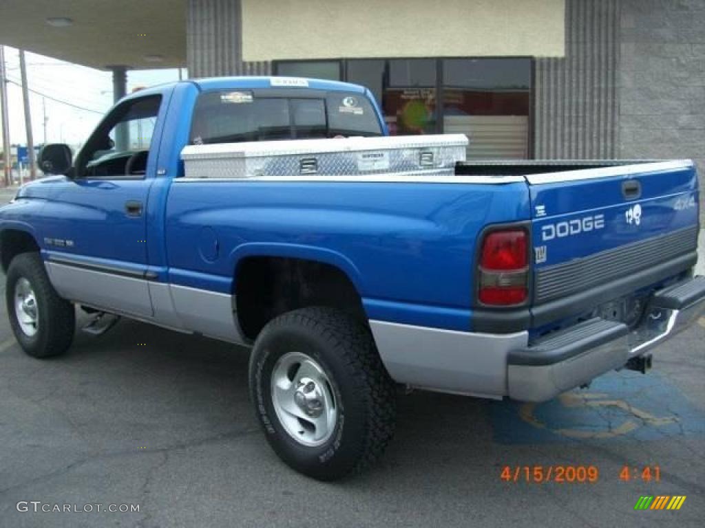 2000 Ram 1500 SLT Regular Cab 4x4 - Intense Blue Pearlcoat / Mist Gray photo #3