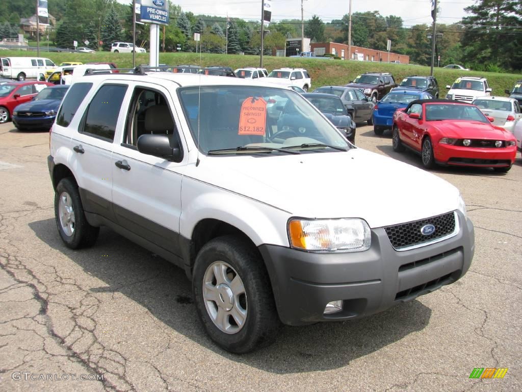 2004 Escape XLT V6 4WD - Oxford White / Medium/Dark Pebble photo #5
