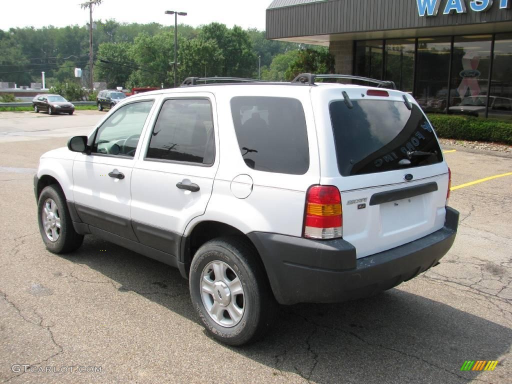2004 Escape XLT V6 4WD - Oxford White / Medium/Dark Pebble photo #10