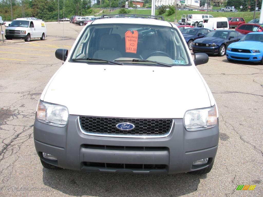 2004 Escape XLT V6 4WD - Oxford White / Medium/Dark Pebble photo #12