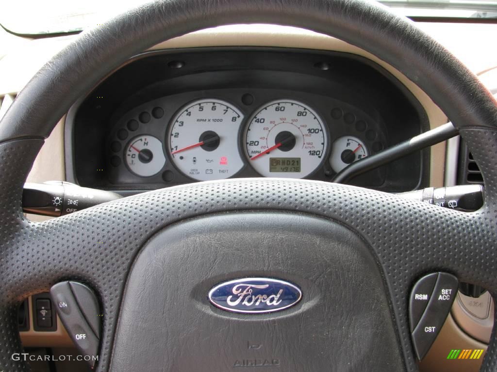 2004 Escape XLT V6 4WD - Oxford White / Medium/Dark Pebble photo #17
