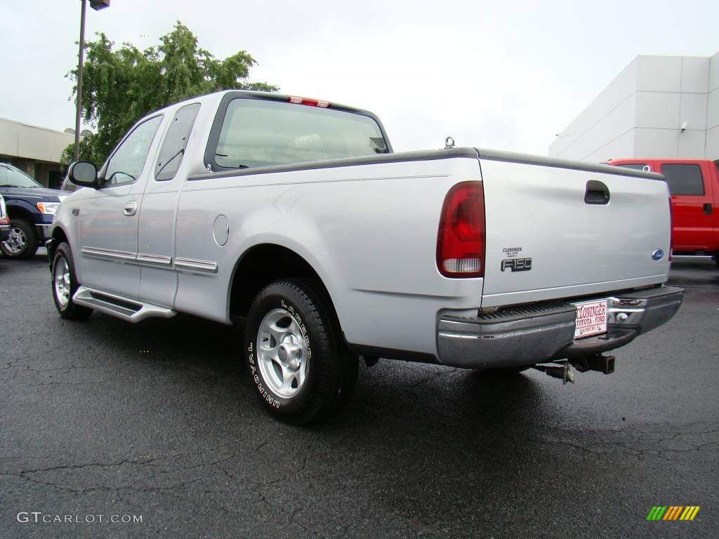 1997 F150 XLT Extended Cab - Silver Frost Metallic / Medium Graphite photo #21