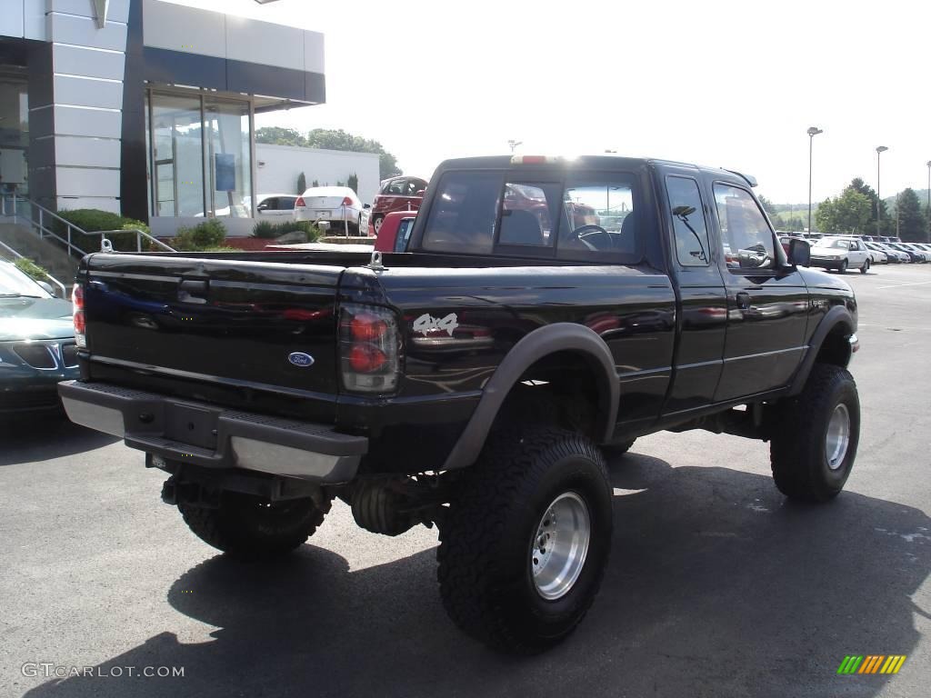 1997 Ranger XLT Extended Cab 4x4 - Black / Medium Graphite photo #2
