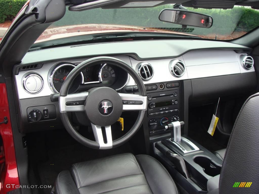 2006 Mustang GT Premium Convertible - Redfire Metallic / Dark Charcoal photo #17