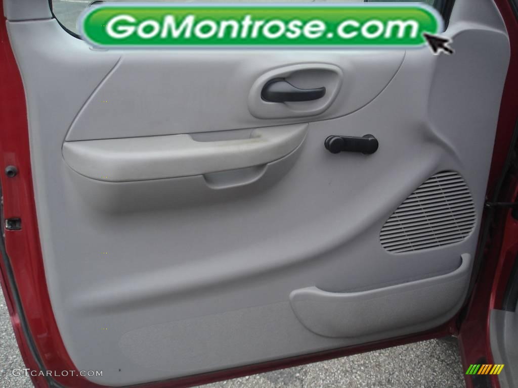 2002 F150 XL SuperCab - Toreador Red Metallic / Medium Graphite photo #8