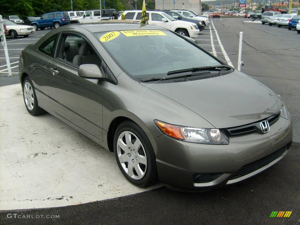 2007 Civic LX Coupe - Galaxy Gray Metallic / Gray photo #7